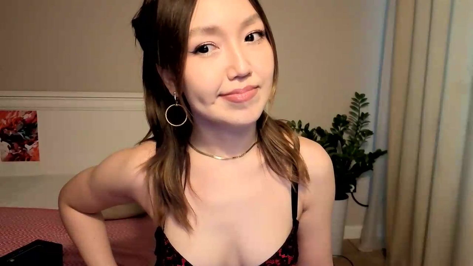 Gallery image thumbnail from Jennylicious's myfreecams stream on, 07/16/2026, 09:47 image 3 of 20