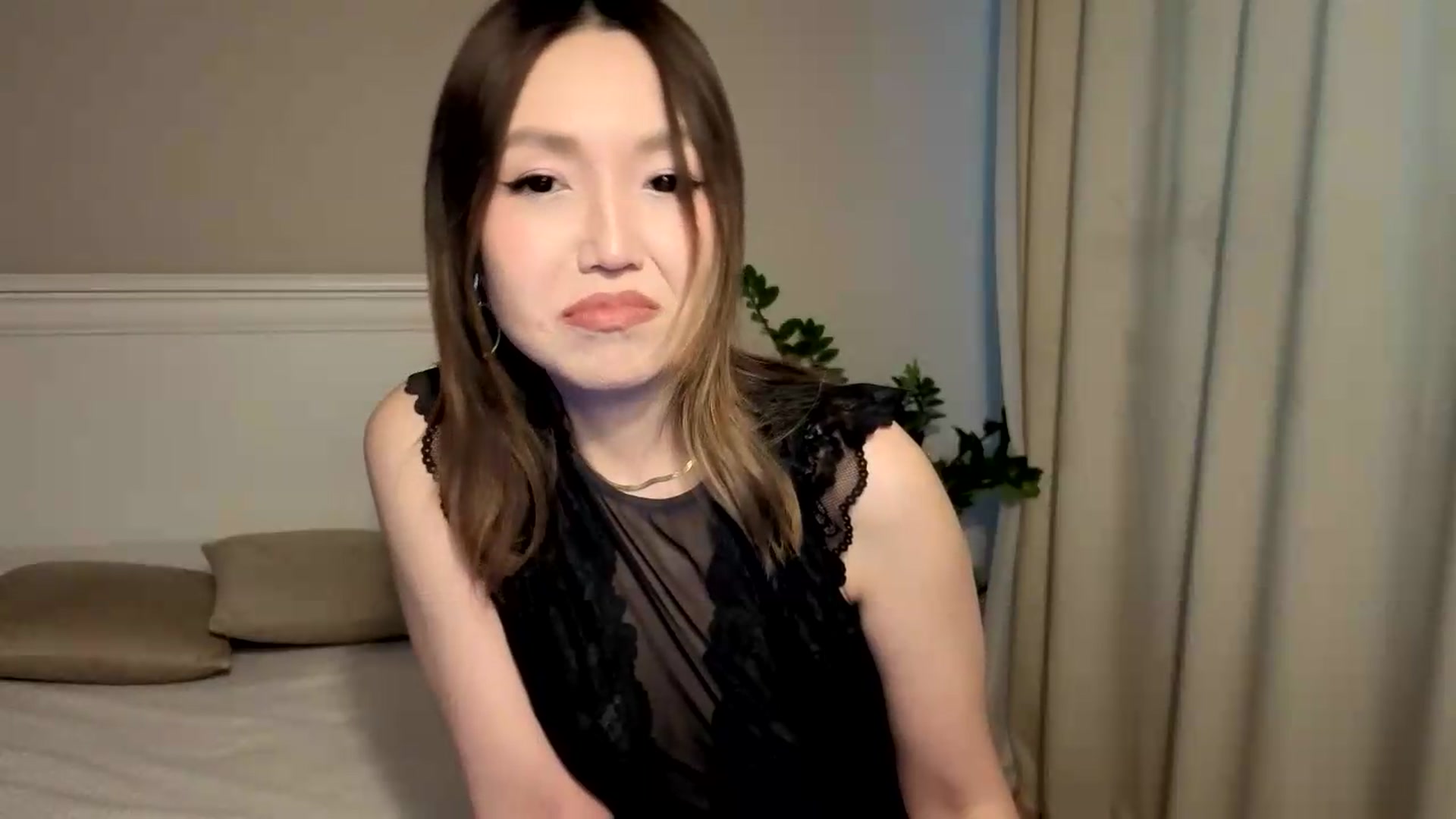 Gallery image thumbnail from Jennylicious's myfreecams stream on, 08/17/2026, 05:32 image 19 of 20