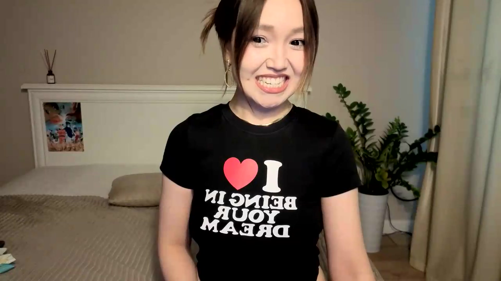 Gallery image thumbnail from Jennylicious's myfreecams stream on, 08/17/2026, 09:18 image 9 of 20