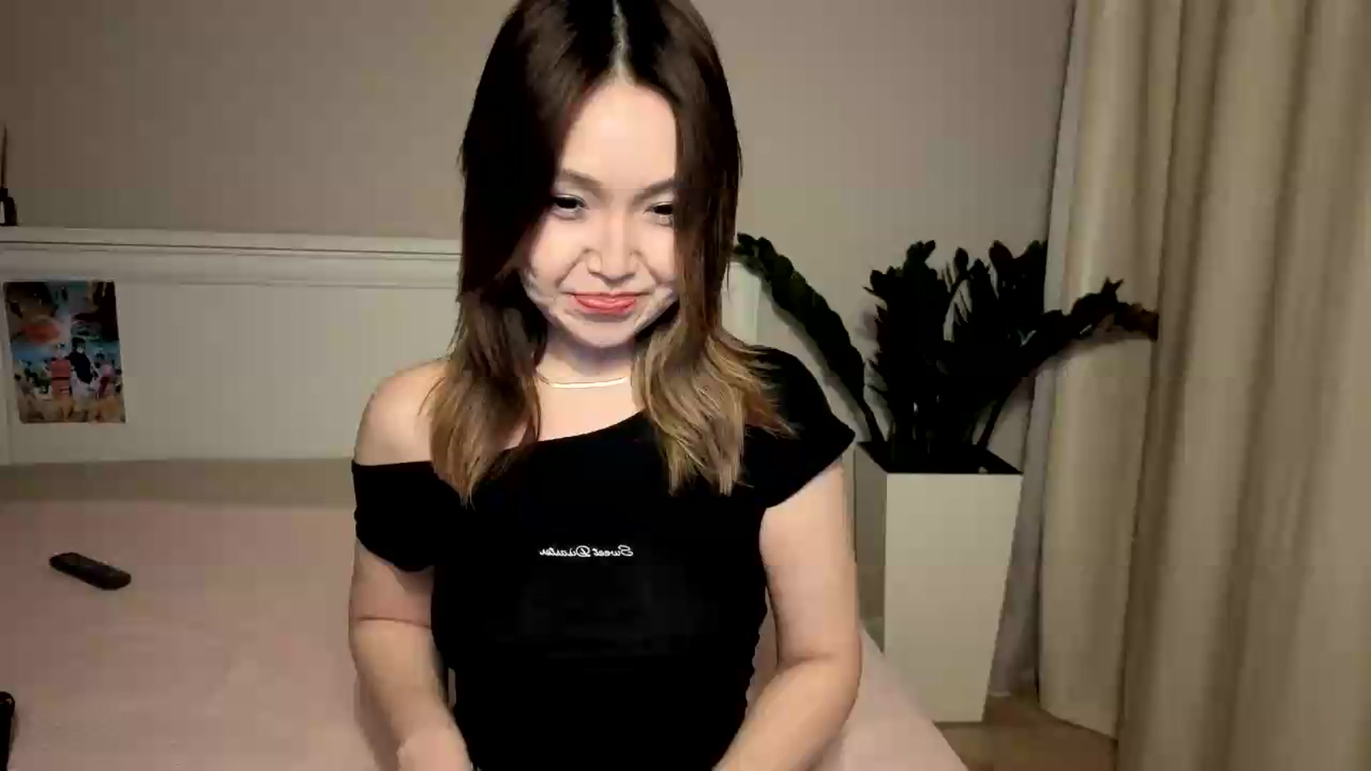 Gallery image thumbnail from Jennylicious's myfreecams stream on, 09/11/2026, 12:52 image 1 of 20