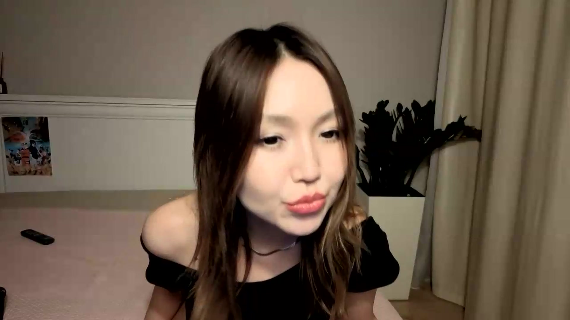 Gallery image thumbnail from Jennylicious's myfreecams stream on, 09/11/2026, 12:52 image 6 of 20