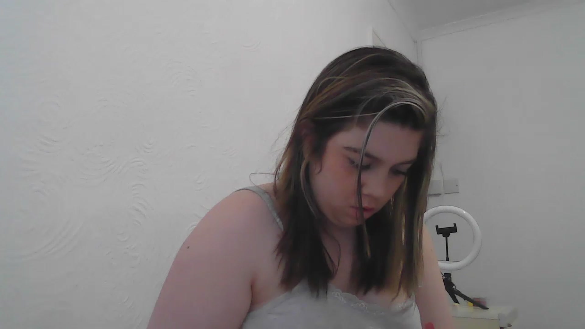 Gallery image thumbnail from Jennylove1996's myfreecams stream on, 05/21/2023, 10:05 image 18 of 20
