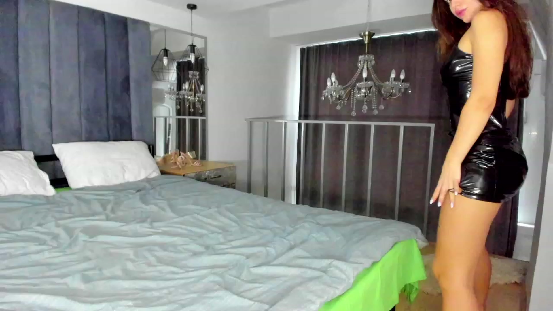 Gallery image thumbnail from Jennytightt's myfreecams stream on, 11/18/2022, 08:50 image 1 of 20