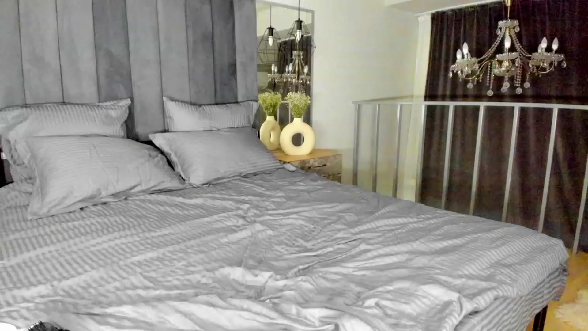 Gallery image thumbnail from Jennytightt's myfreecams stream on, 11/27/2022, 16:18 image 7 of 20