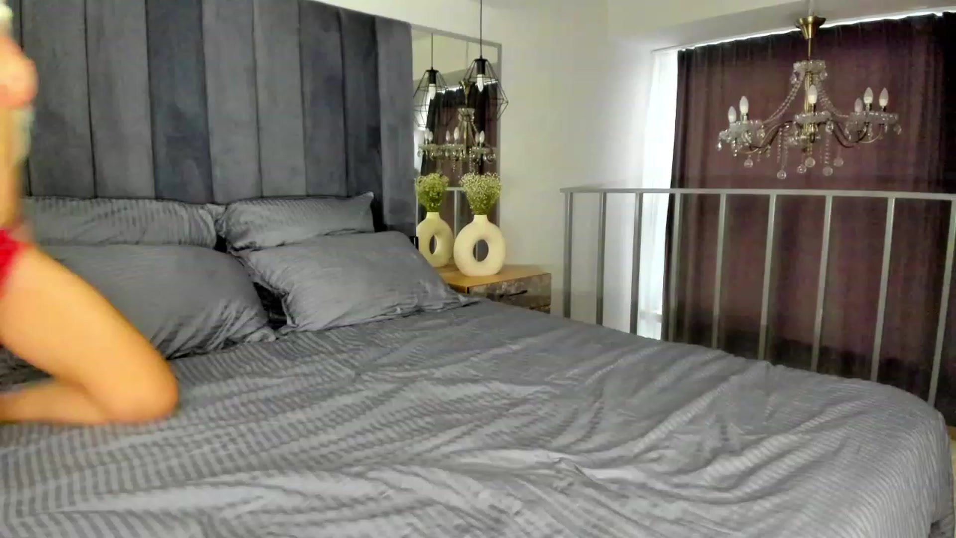 Gallery image thumbnail from Jennytightt's myfreecams stream on, 12/04/2022, 10:12 image 2 of 20