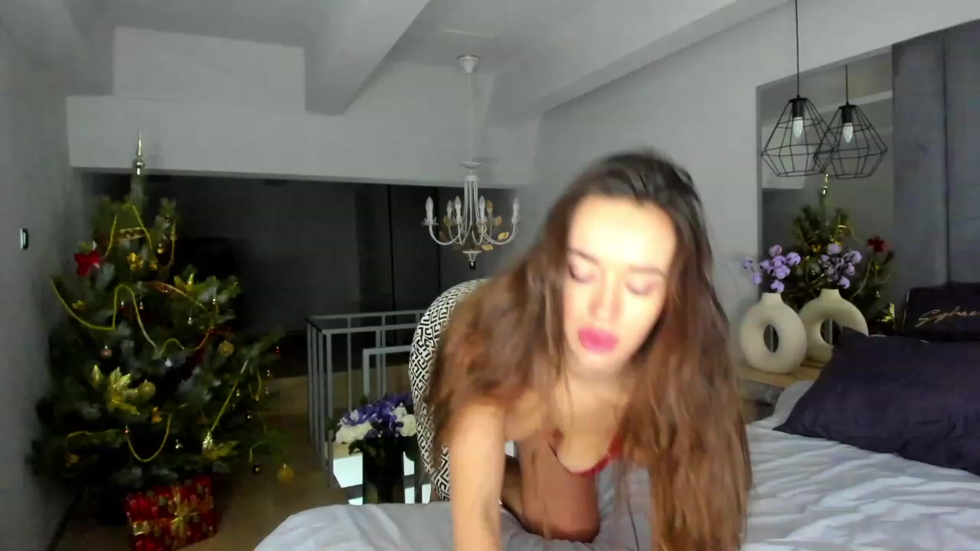 Gallery image thumbnail from Jennytightt's myfreecams stream on, 12/18/2022, 08:39 image 10 of 20