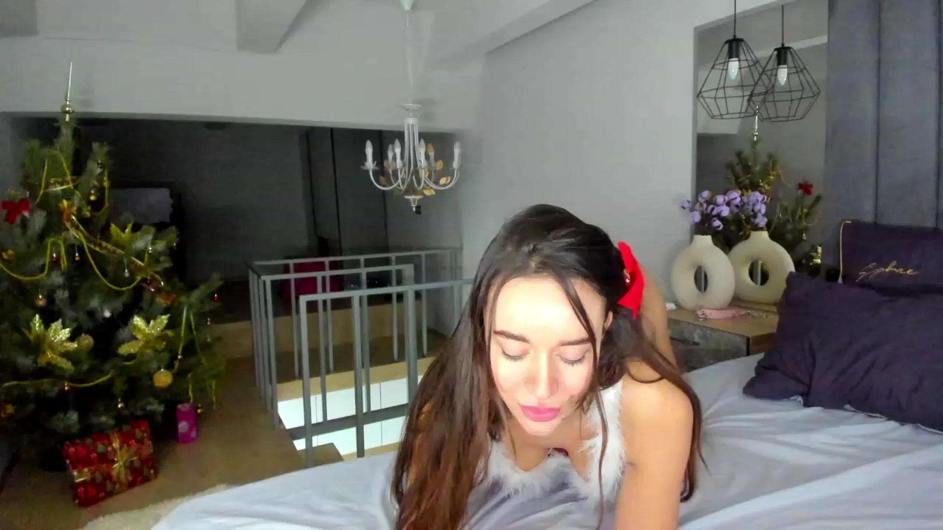 Gallery image thumbnail from Jennytightt's myfreecams stream on, 12/25/2022, 16:23 image 15 of 20