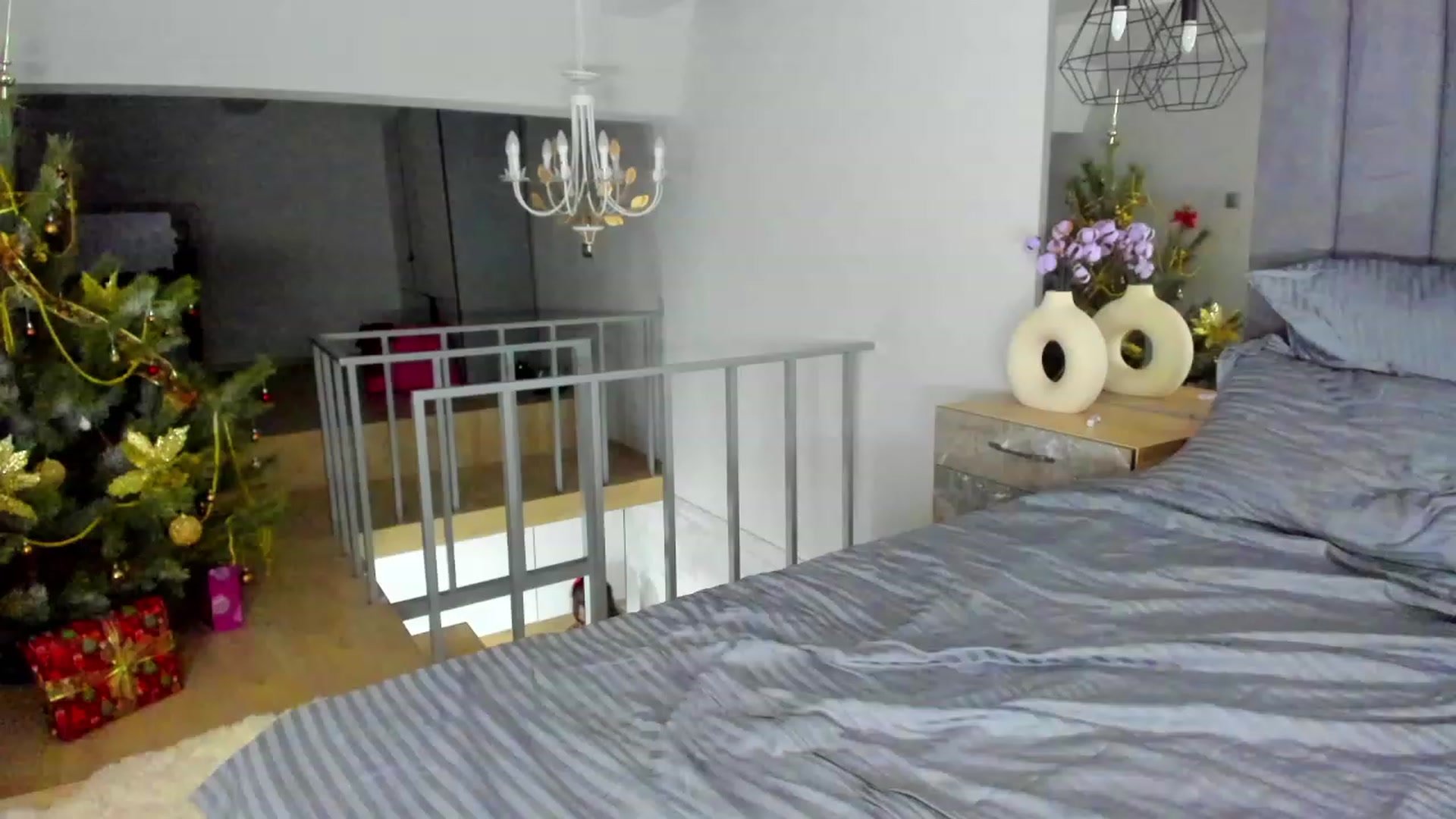 Gallery image thumbnail from Jennytightt's myfreecams stream on, 12/26/2022, 16:29 image 3 of 20