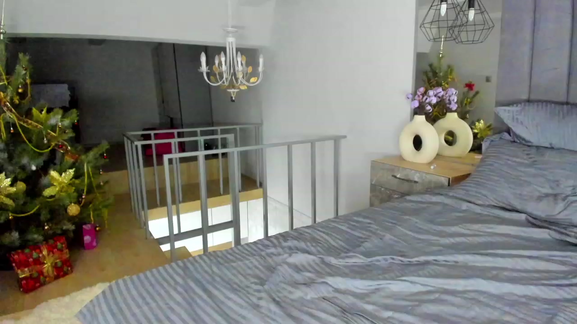Gallery image thumbnail from Jennytightt's myfreecams stream on, 12/26/2022, 16:29 image 2 of 20