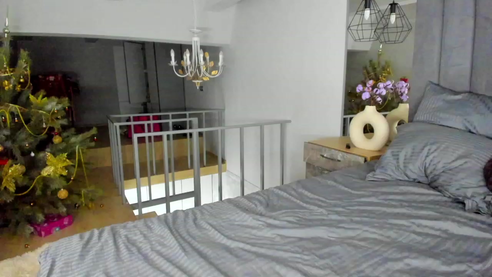 Gallery image thumbnail from Jennytightt's myfreecams stream on, 01/13/2023, 16:30 image 15 of 20
