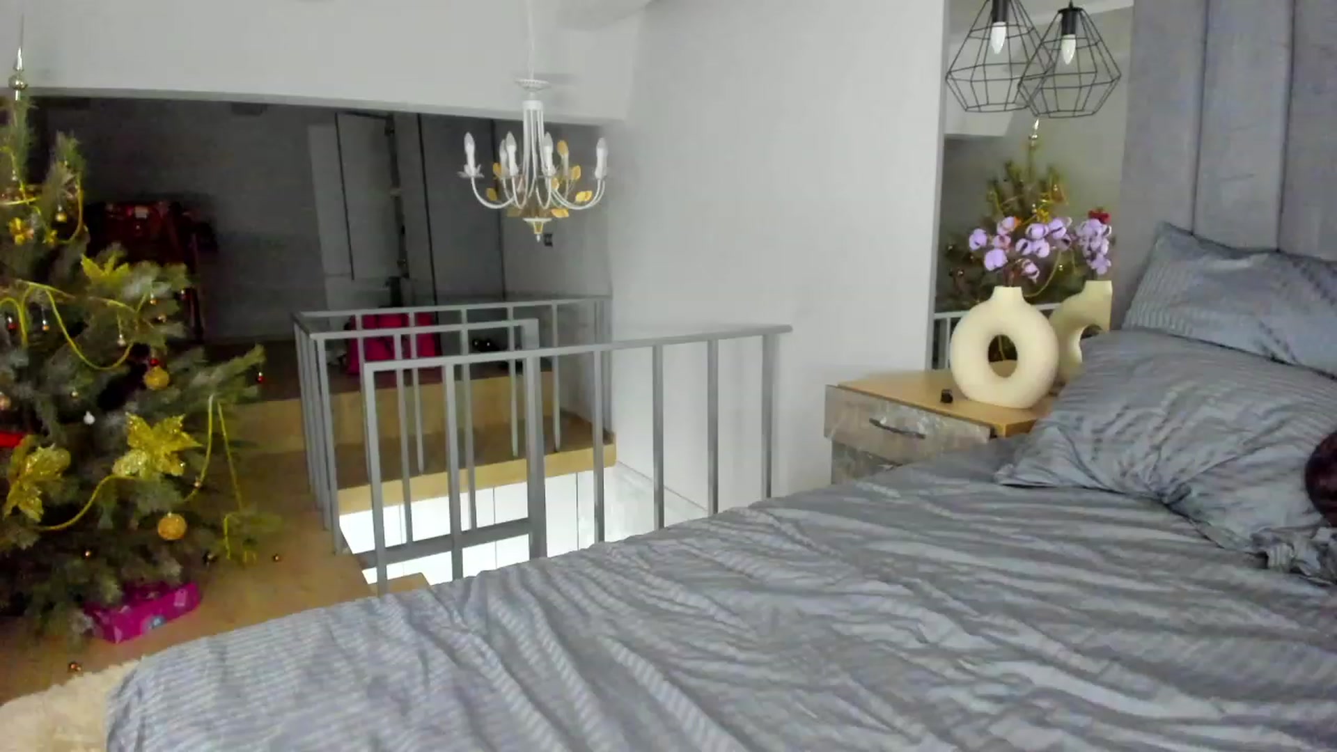 Gallery image thumbnail from Jennytightt's myfreecams stream on, 01/13/2023, 19:14 image 15 of 20