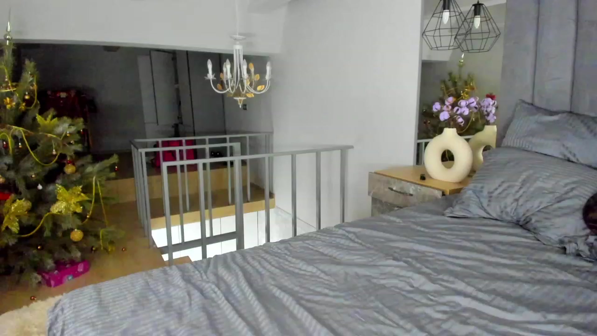 Gallery image thumbnail from Jennytightt's myfreecams stream on, 01/13/2023, 19:14 image 11 of 20