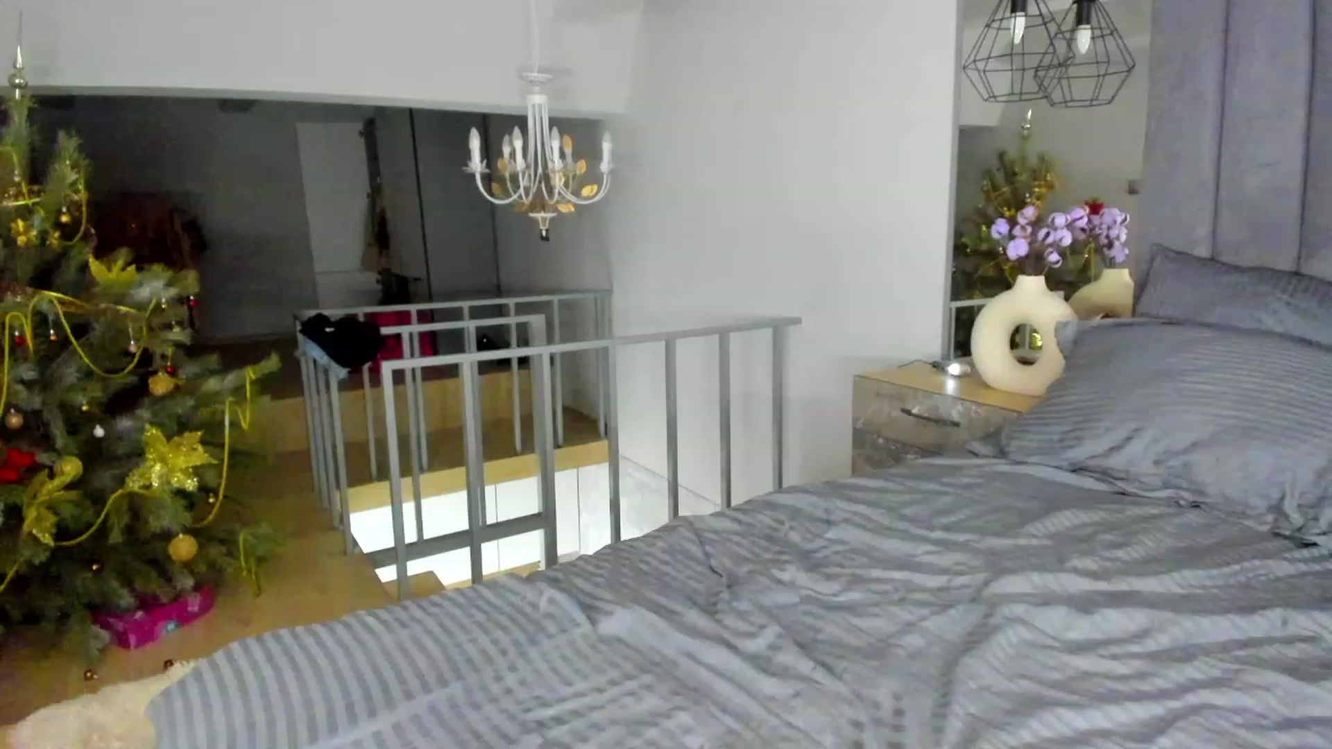 Gallery image thumbnail from Jennytightt's myfreecams stream on, 01/15/2023, 16:46 image 3 of 20