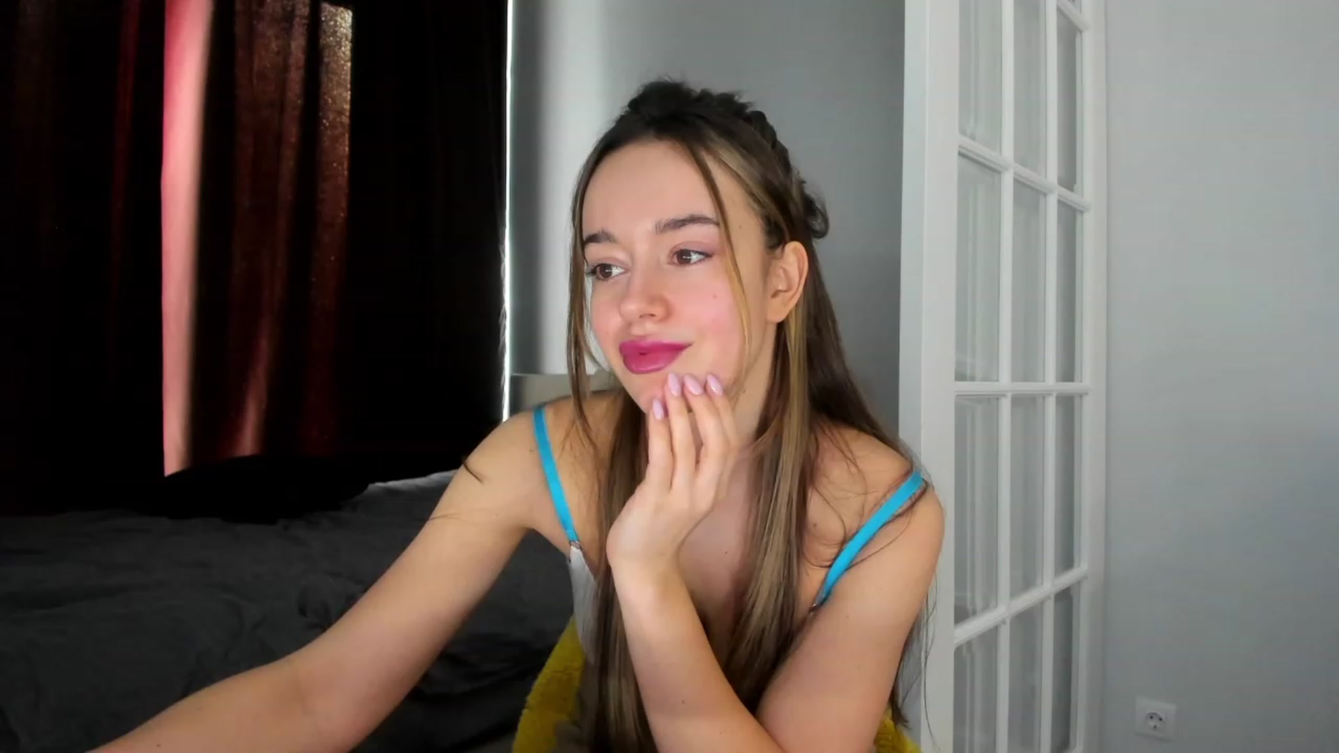 Gallery image thumbnail from Jennytightt's myfreecams stream on, 03/18/2023, 12:18 image 10 of 20