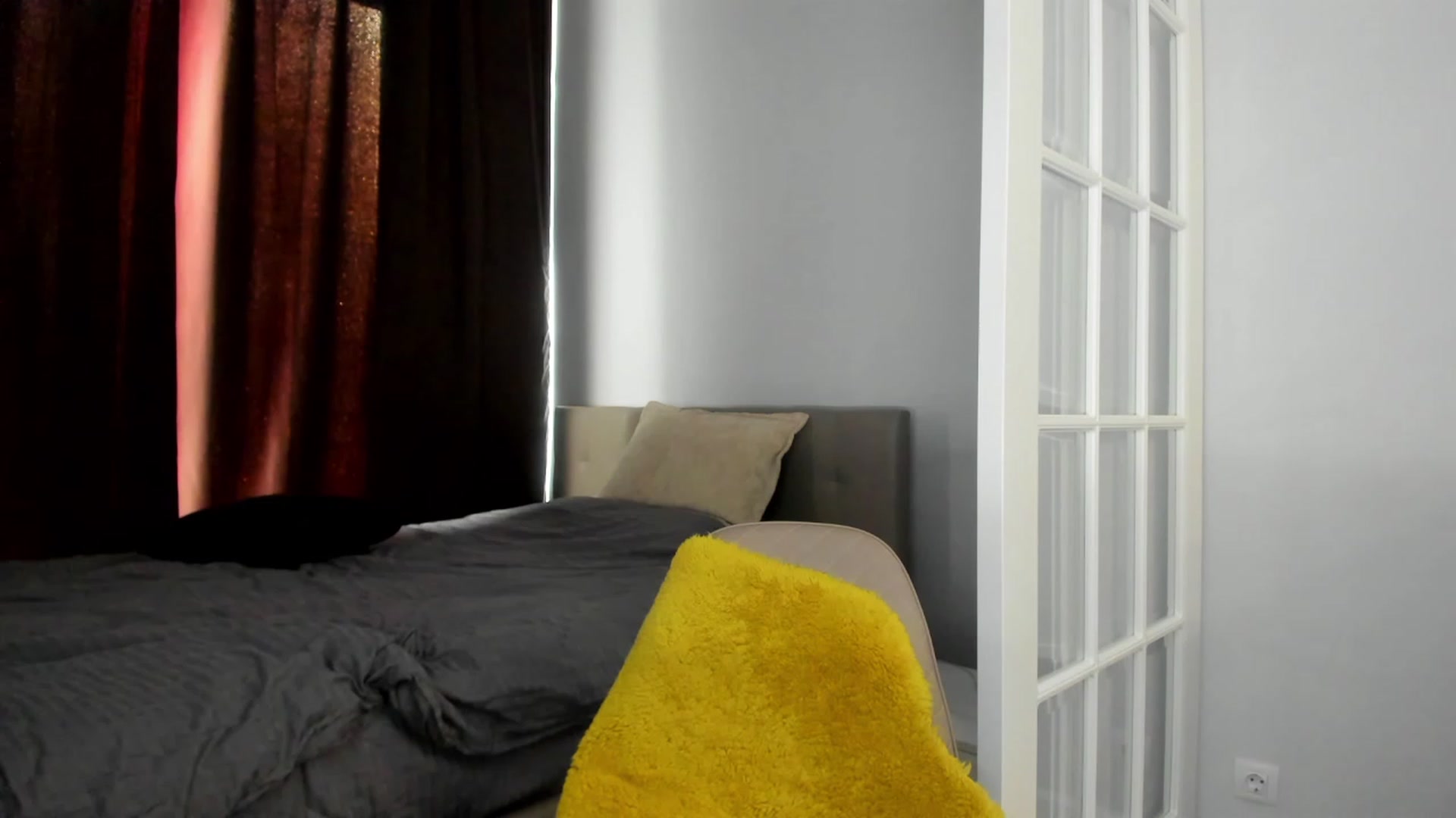 Gallery image thumbnail from Jennytightt's myfreecams stream on, 03/18/2023, 12:18 image 13 of 20