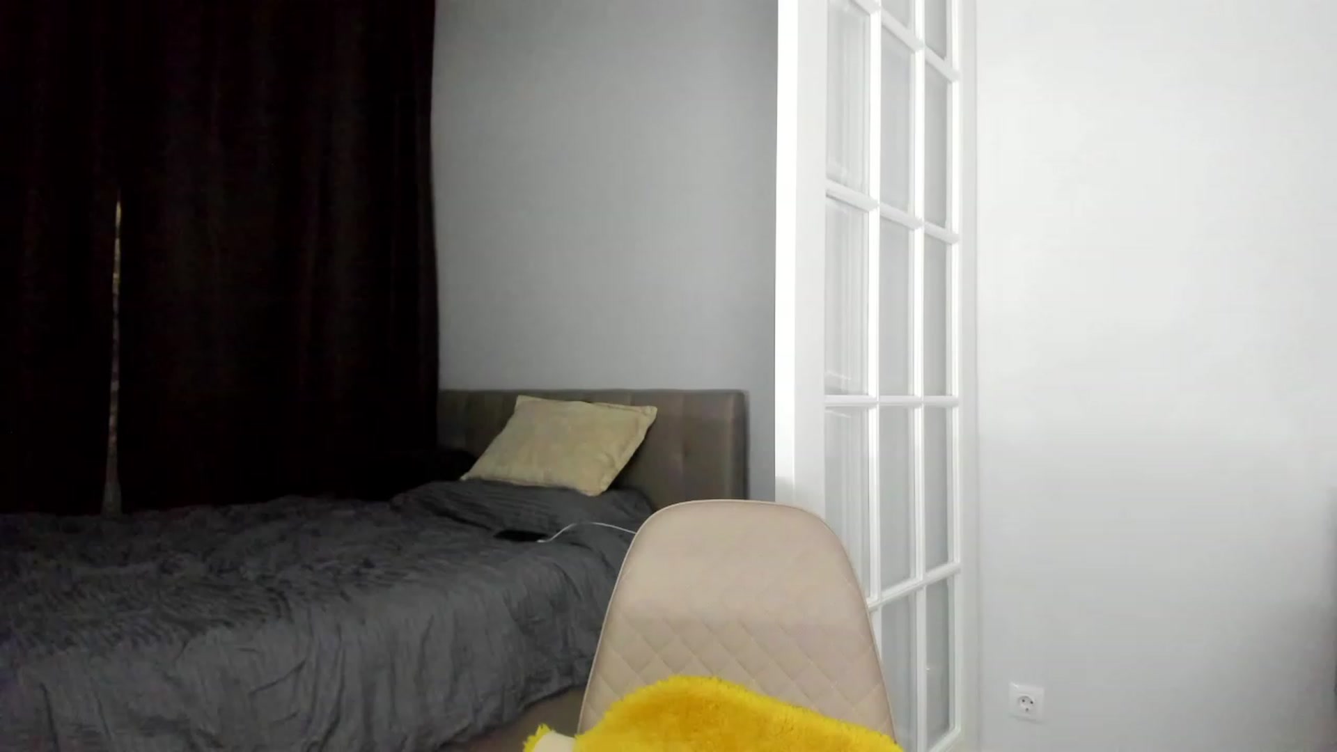 Gallery image thumbnail from Jennytightt's myfreecams stream on, 03/19/2023, 16:51 image 17 of 20