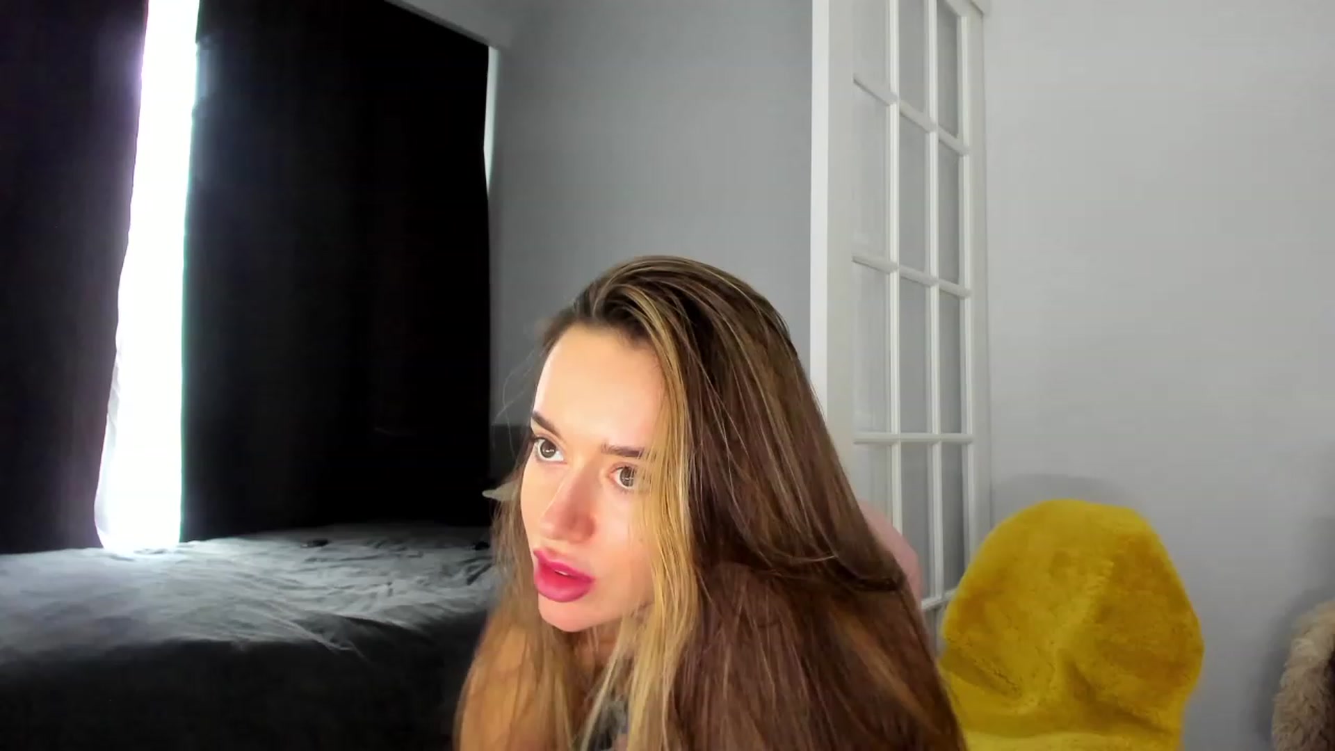 Gallery image thumbnail from Jennytightt's myfreecams stream on, 03/25/2023, 11:29 image 8 of 20