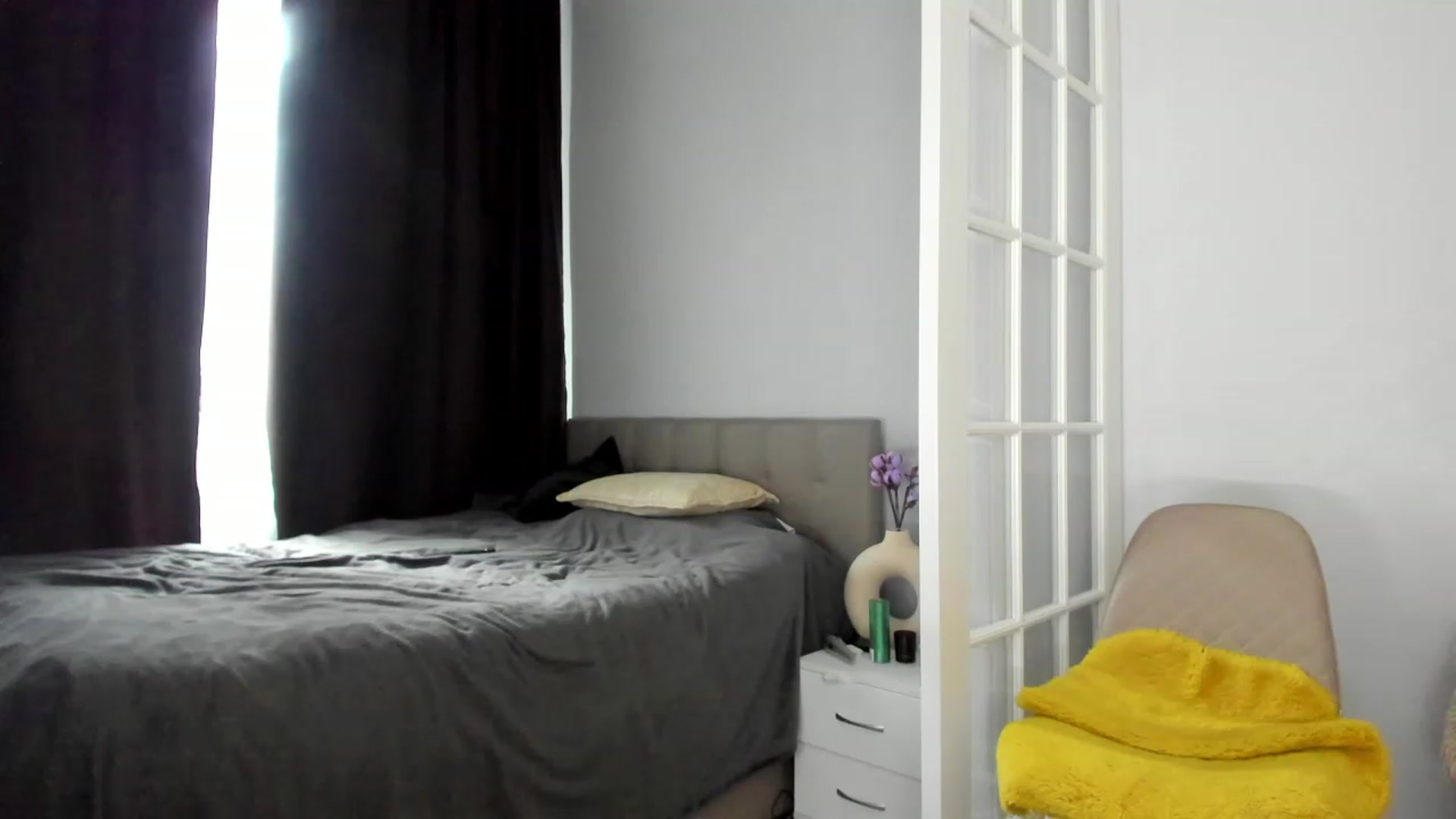 Gallery image thumbnail from Jennytightt's myfreecams stream on, 03/26/2023, 10:09 image 14 of 20