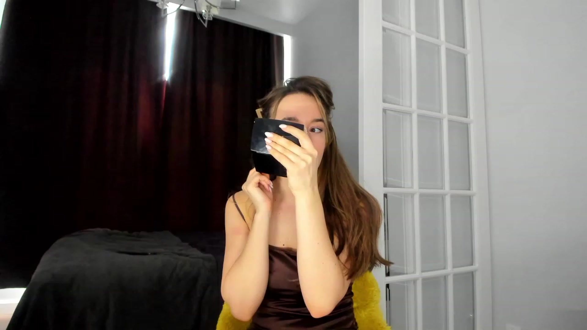 Gallery image thumbnail from Jennytightt's myfreecams stream on, 04/15/2023, 11:53 image 12 of 20