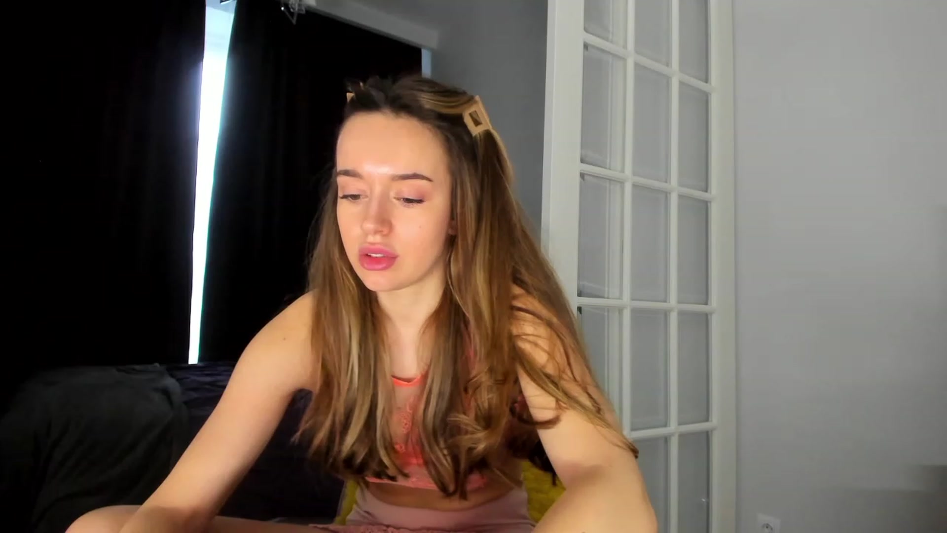 Gallery image thumbnail from Jennytightt's myfreecams stream on, 04/16/2023, 15:48 image 16 of 20