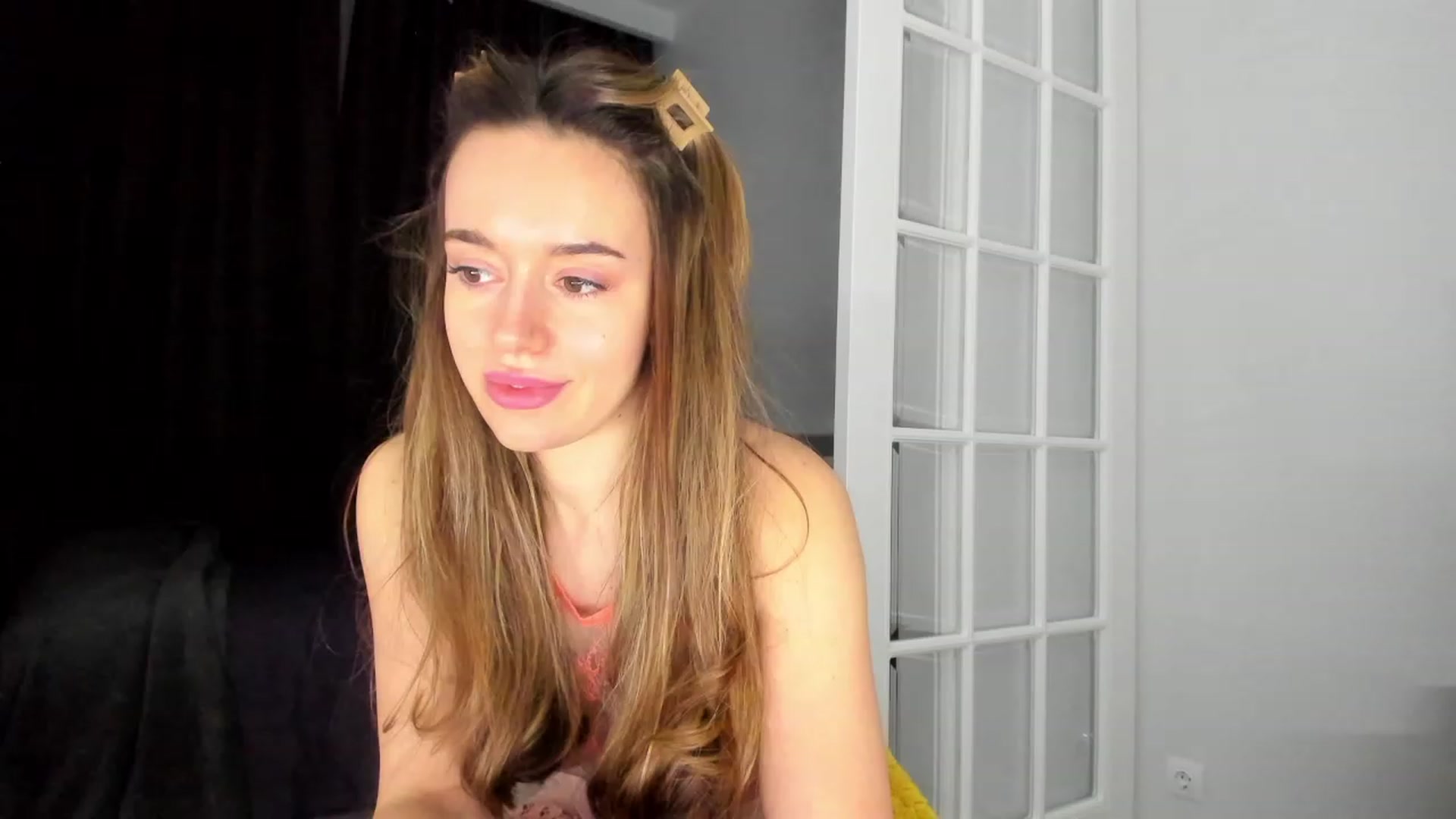 Gallery image thumbnail from Jennytightt's myfreecams stream on, 04/16/2023, 20:02 image 5 of 20