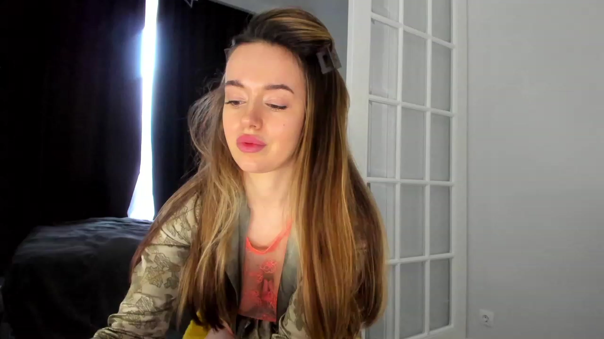 Gallery image thumbnail from Jennytightt's myfreecams stream on, 04/23/2023, 16:06 image 7 of 20