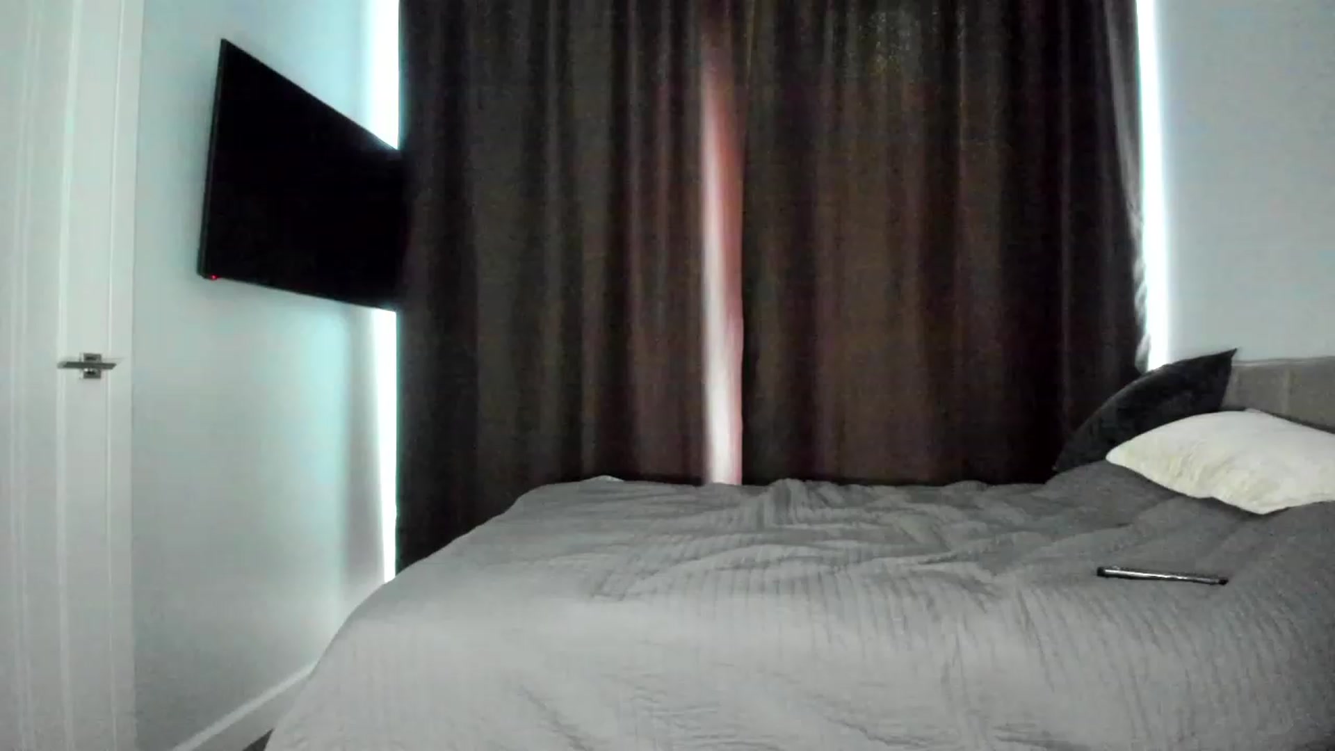Gallery image thumbnail from Jennytightt's myfreecams stream on, 05/07/2023, 11:07 image 17 of 20