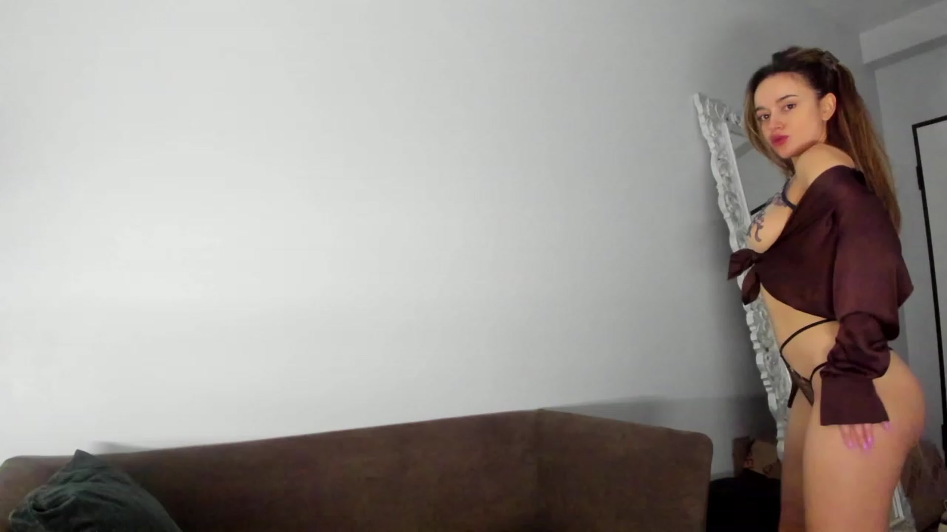 Gallery image thumbnail from Jennytightt's myfreecams stream on, 05/22/2023, 18:39 image 4 of 20