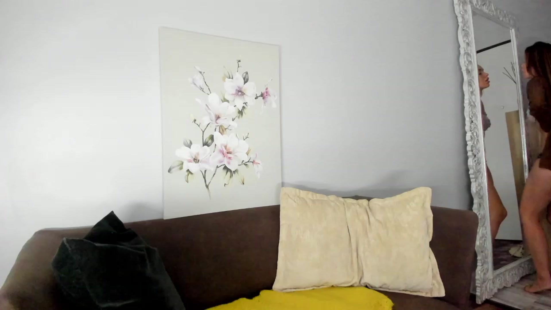 Gallery image thumbnail from Jennytightt's myfreecams stream on, 06/18/2023, 10:24 image 5 of 20