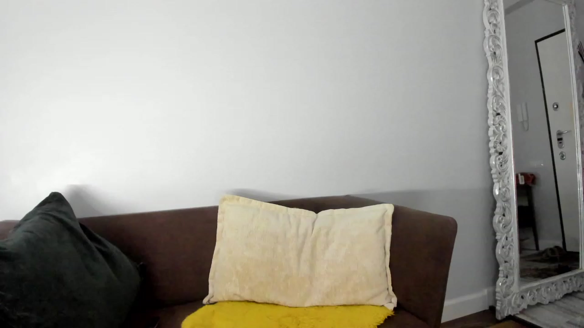 Gallery image thumbnail from Jennytightt's myfreecams stream on, 08/05/2023, 10:46 image 3 of 20