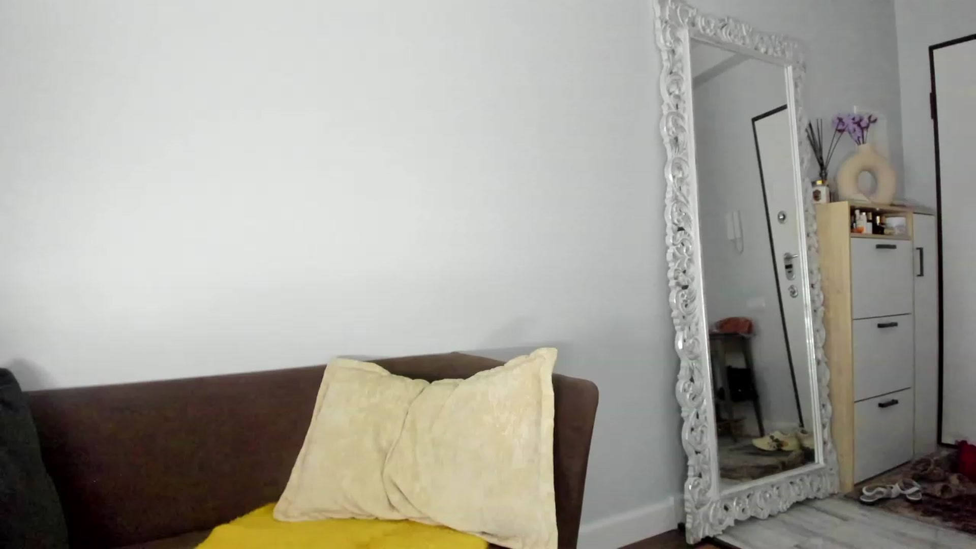 Gallery image thumbnail from Jennytightt's myfreecams stream on, 08/11/2023, 15:59 image 19 of 20