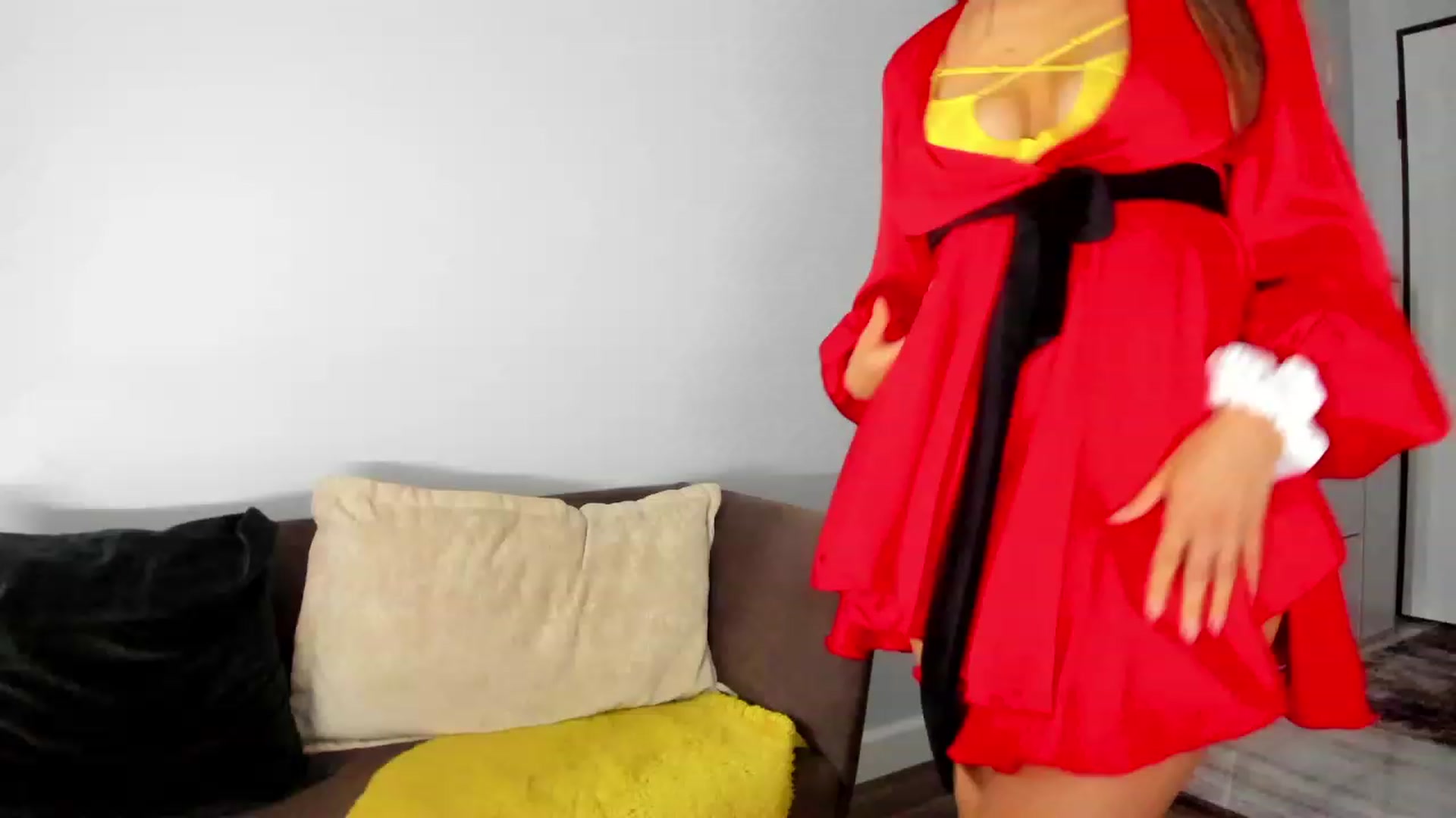 Gallery image thumbnail from Jennytightt's myfreecams stream on, 08/26/2023, 07:53 image 7 of 20