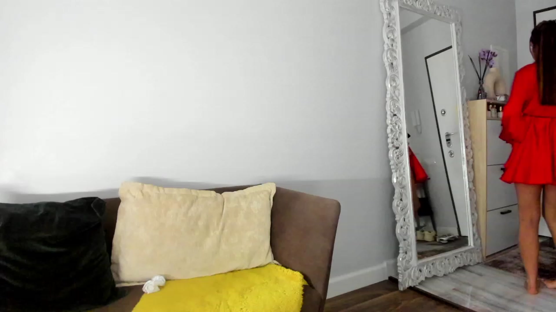 Gallery image thumbnail from Jennytightt's myfreecams stream on, 08/26/2023, 07:53 image 16 of 20