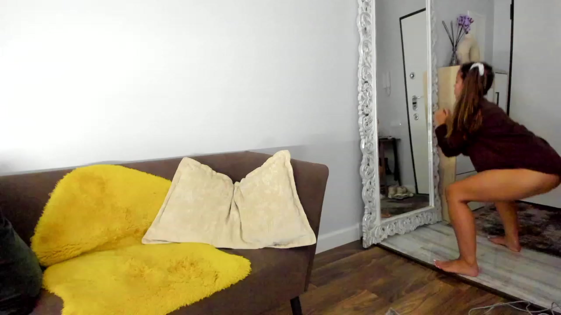 Gallery image thumbnail from Jennytightt's myfreecams stream on, 09/01/2023, 15:46 image 17 of 20