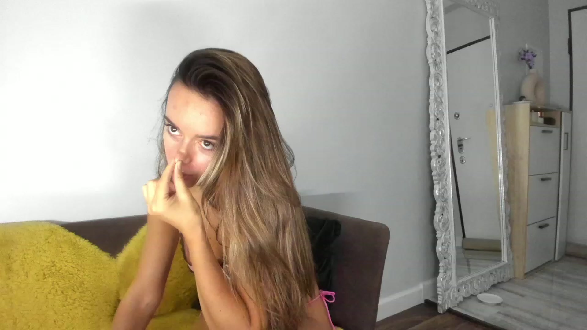Gallery image thumbnail from Jennytightt's myfreecams stream on, 10/13/2023, 15:02 image 11 of 20