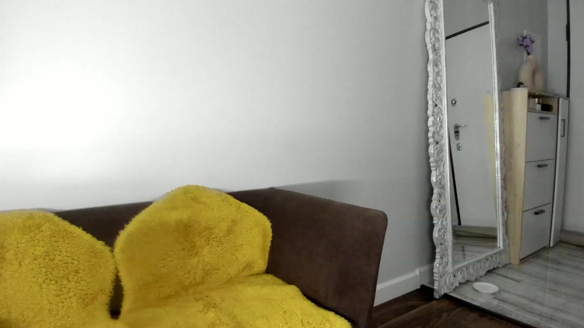 Gallery image thumbnail from Jennytightt's myfreecams stream on, 10/14/2023, 08:30 image 3 of 20