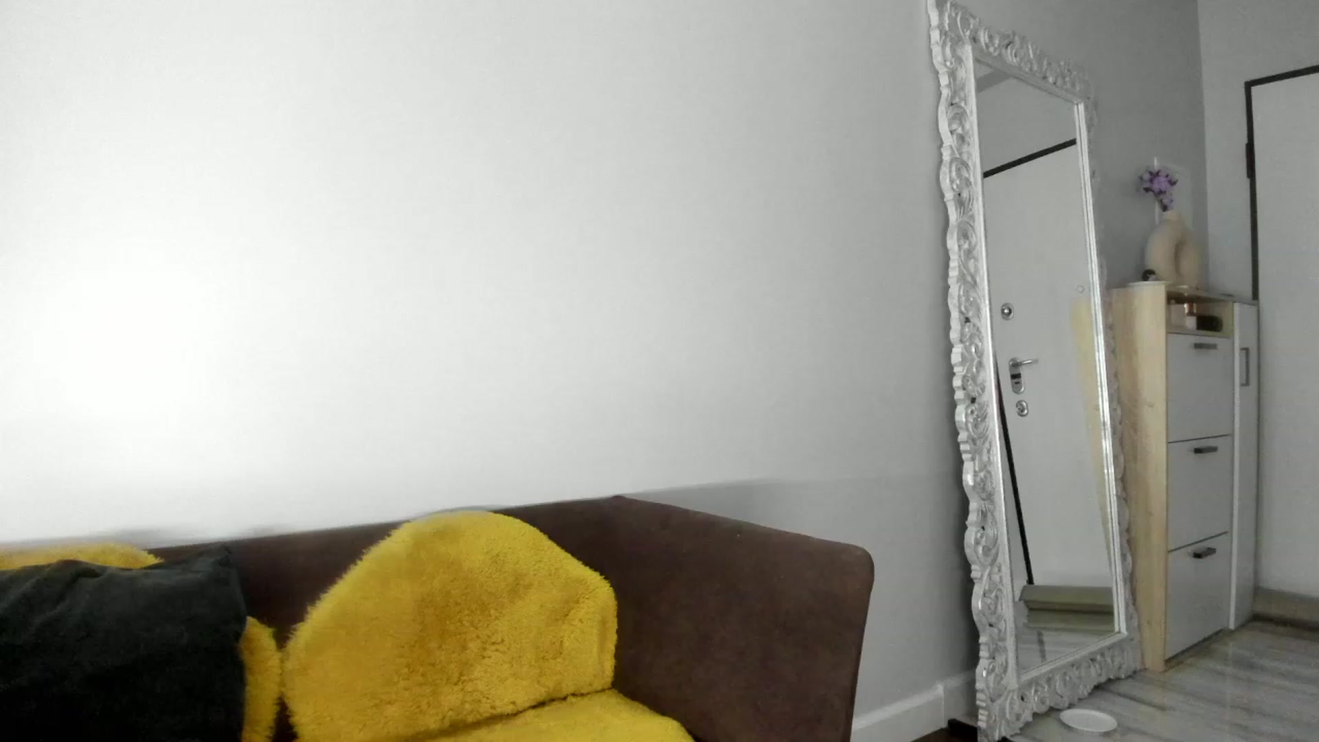 Gallery image thumbnail from Jennytightt's myfreecams stream on, 10/15/2023, 09:00 image 9 of 20