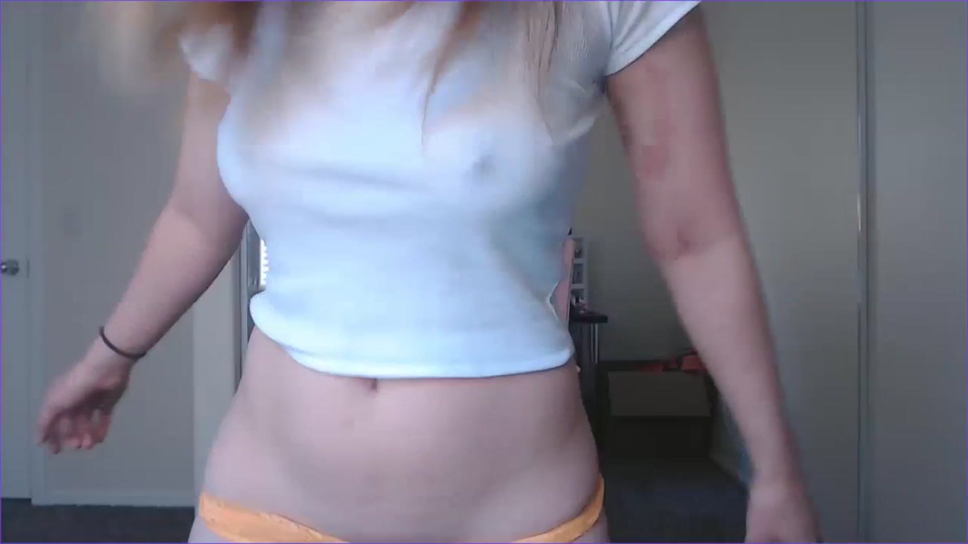 Gallery image thumbnail from Jennyyfae's myfreecams stream on, 04/19/2023, 19:57 image 3 of 20