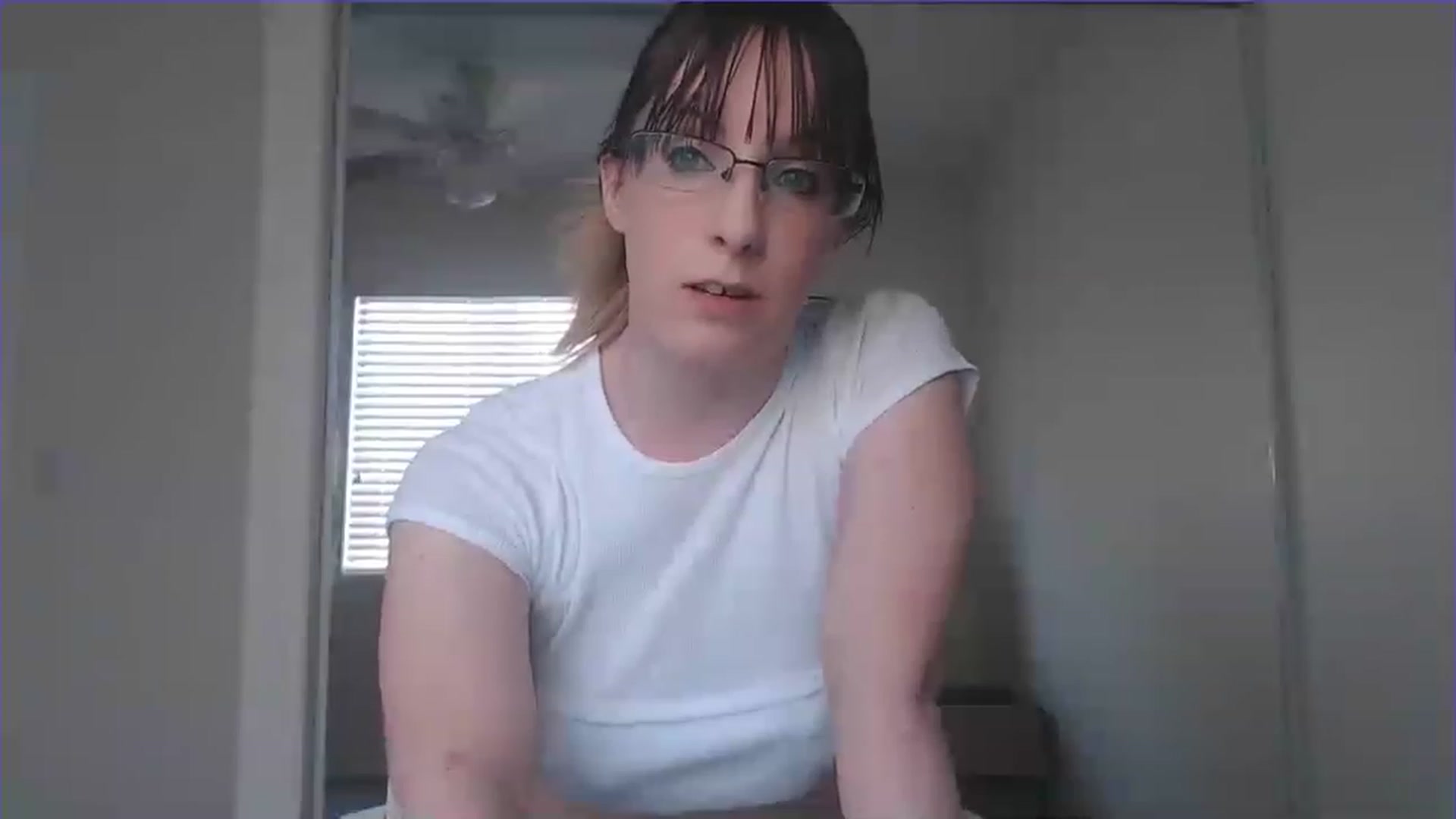 Gallery image thumbnail from Jennyyfae's myfreecams stream on, 04/21/2023, 18:28 image 4 of 20