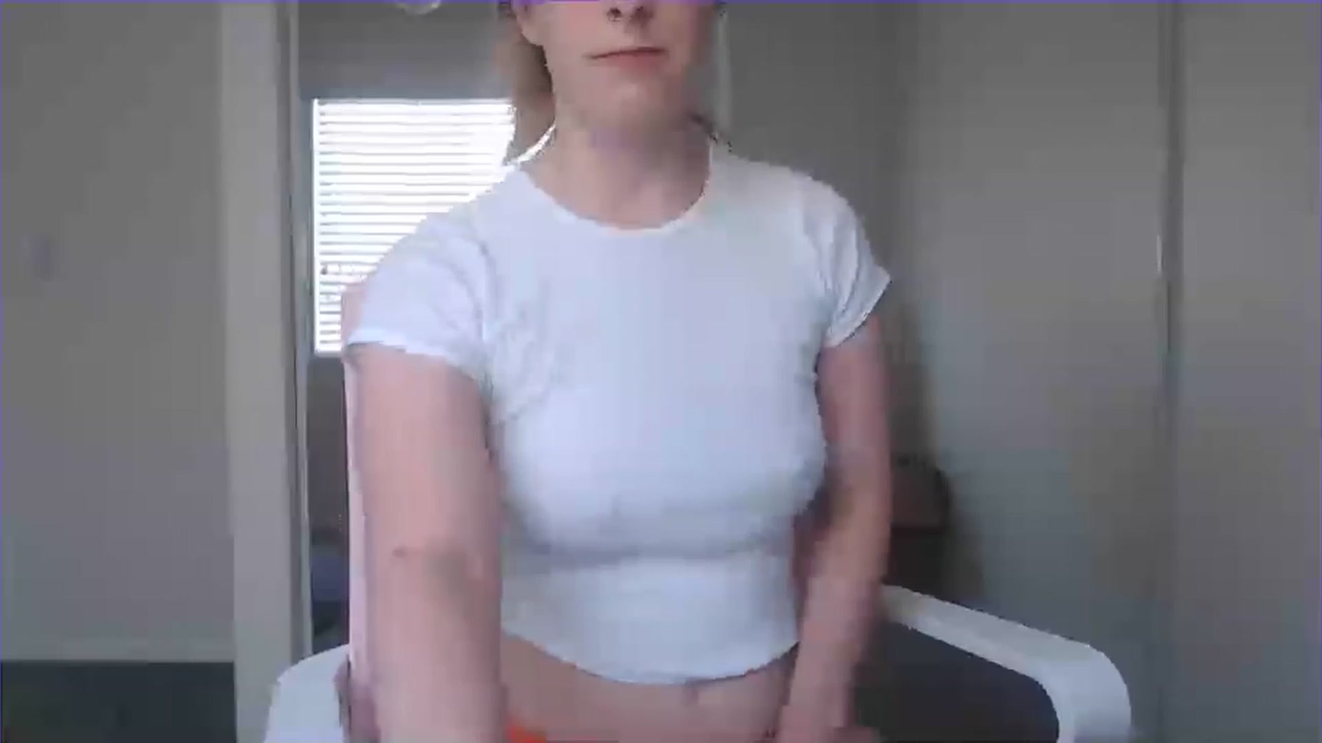 Gallery image thumbnail from Jennyyfae's myfreecams stream on, 04/21/2023, 18:28 image 1 of 20