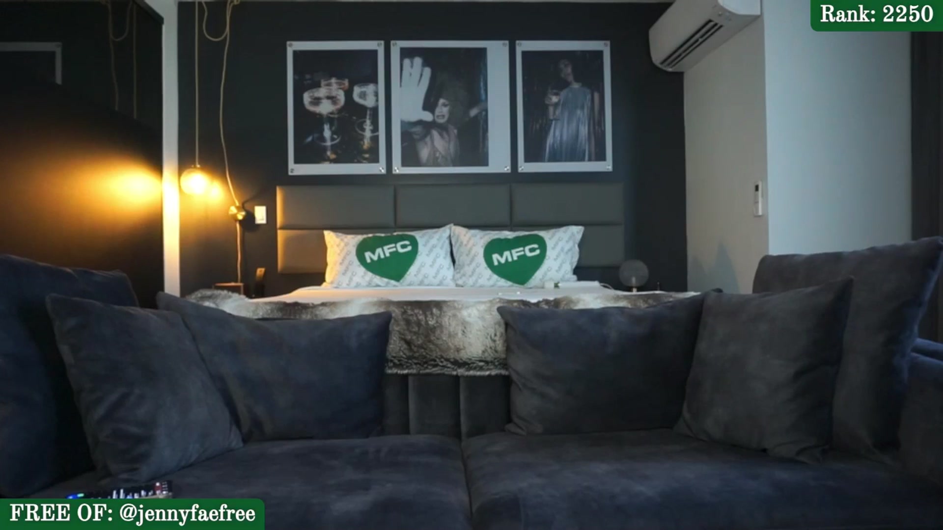 Gallery image thumbnail from Jennyyfae's myfreecams stream on, 10/07/2025, 24:42 image 6 of 20