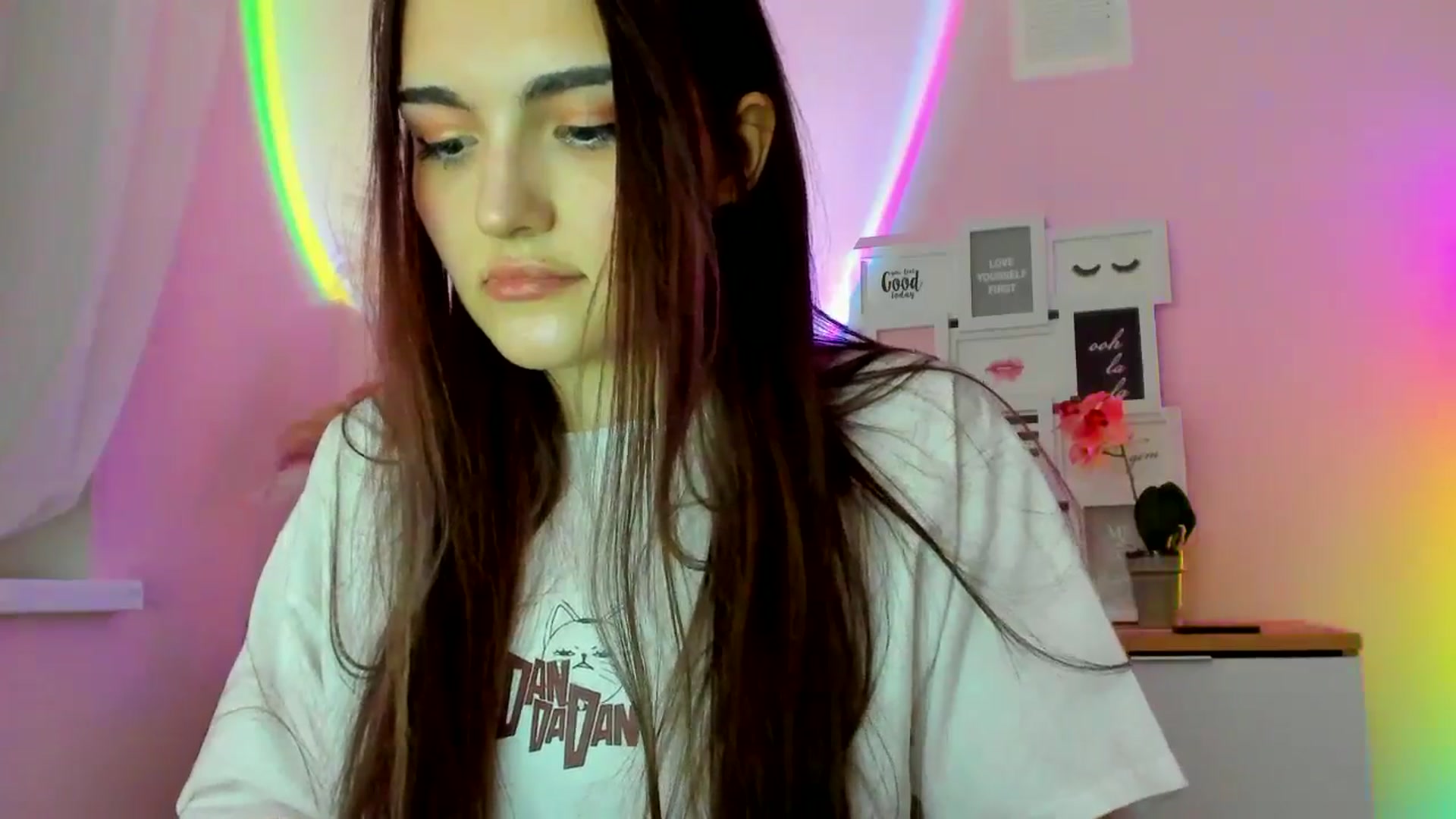 Gallery image thumbnail from JenyStone's myfreecams stream on, 03/09/2025, 11:59 image 15 of 20