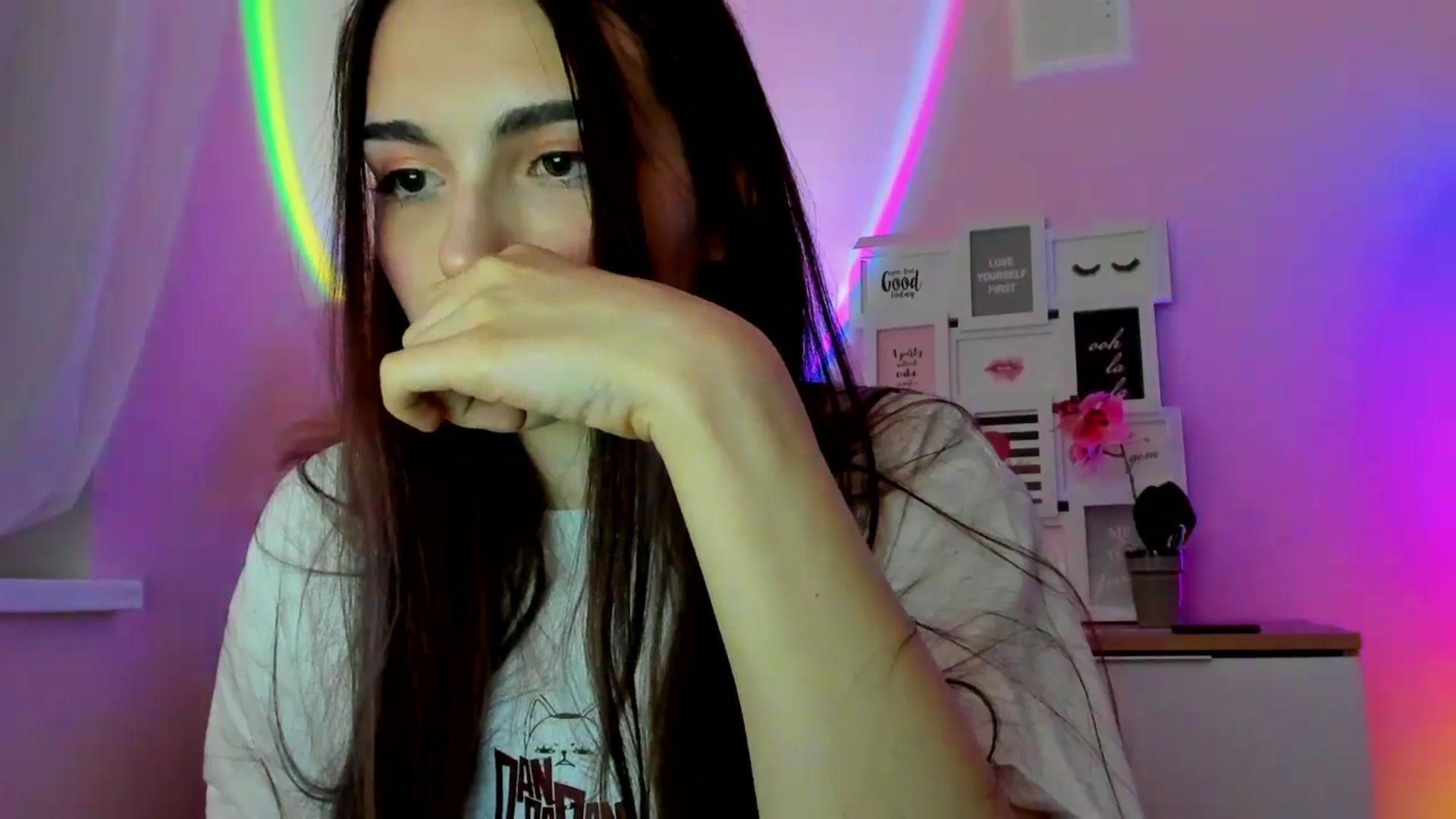 Gallery image thumbnail from JenyStone's myfreecams stream on, 03/09/2025, 11:59 image 18 of 20