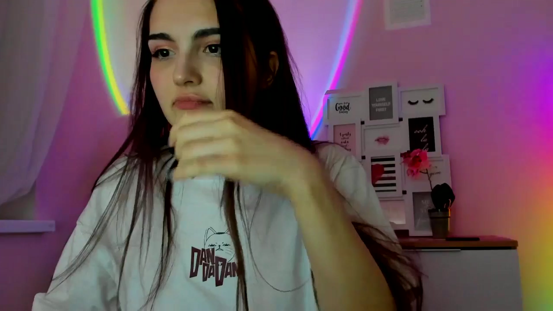 Gallery image thumbnail from JenyStone's myfreecams stream on, 03/09/2025, 12:52 image 19 of 20