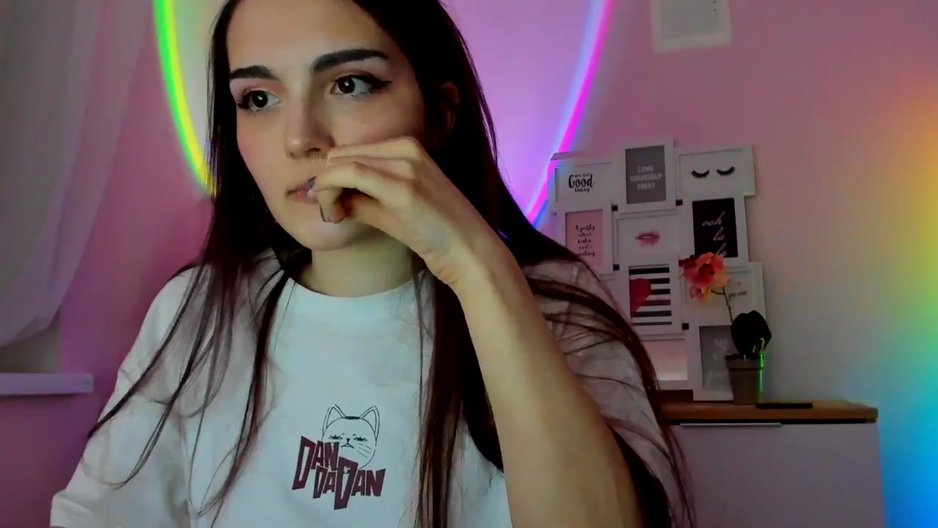 Gallery image thumbnail from JenyStone's myfreecams stream on, 03/09/2025, 12:52 image 7 of 20