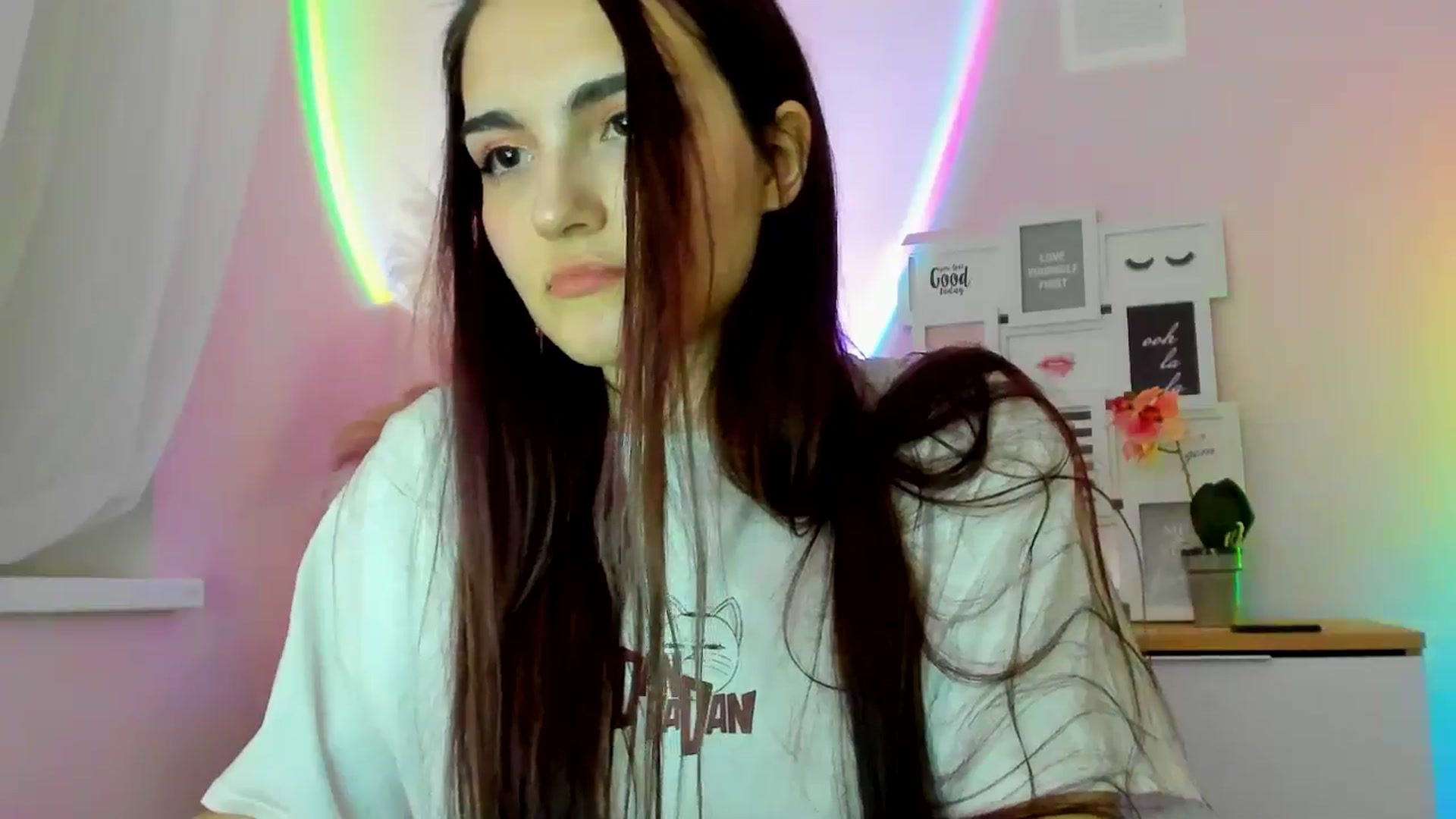 Gallery image thumbnail from JenyStone's myfreecams stream on, 03/09/2025, 13:49 image 18 of 20
