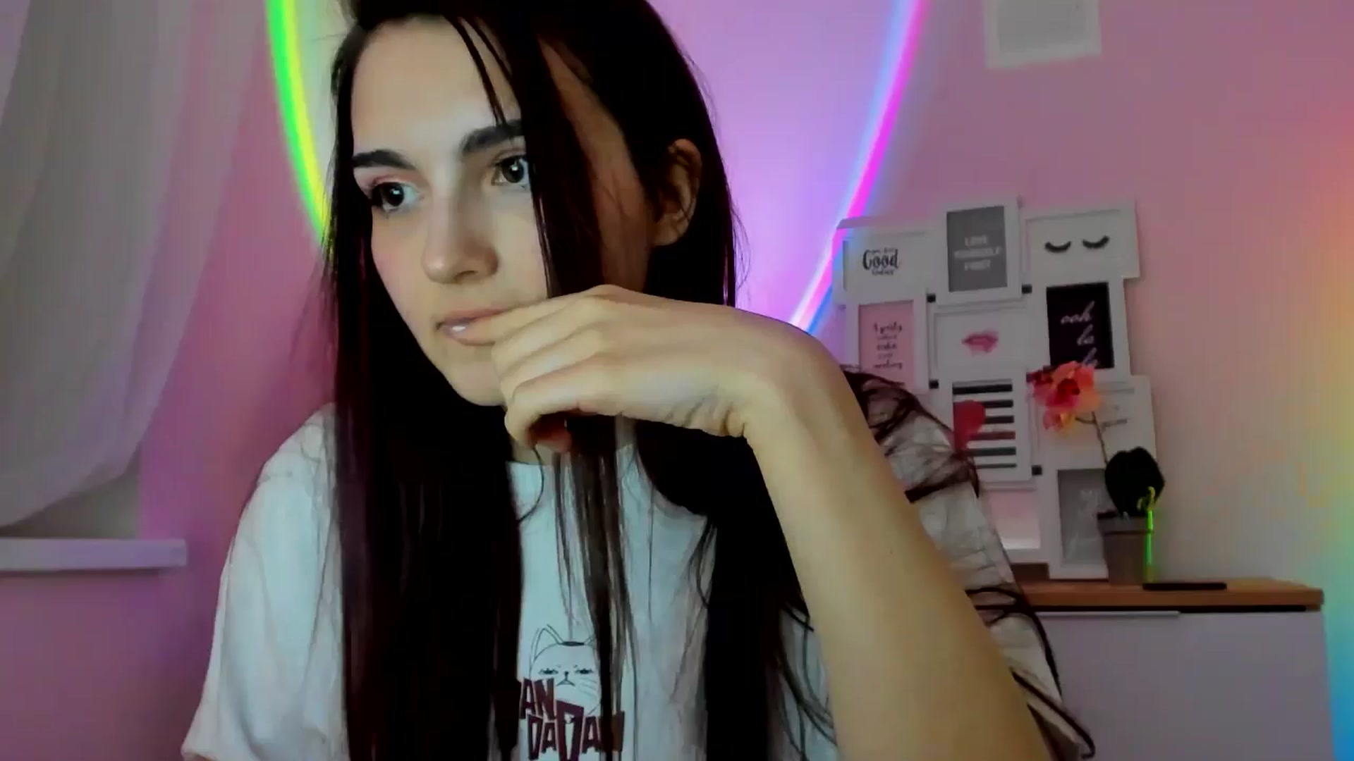 Gallery image thumbnail from JenyStone's myfreecams stream on, 03/09/2025, 13:49 image 13 of 20
