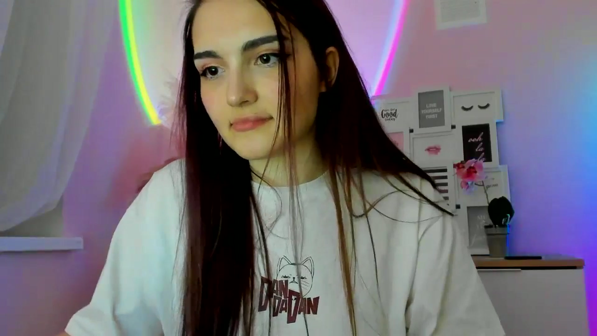 Gallery image thumbnail from JenyStone's myfreecams stream on, 03/09/2025, 14:11 image 20 of 20