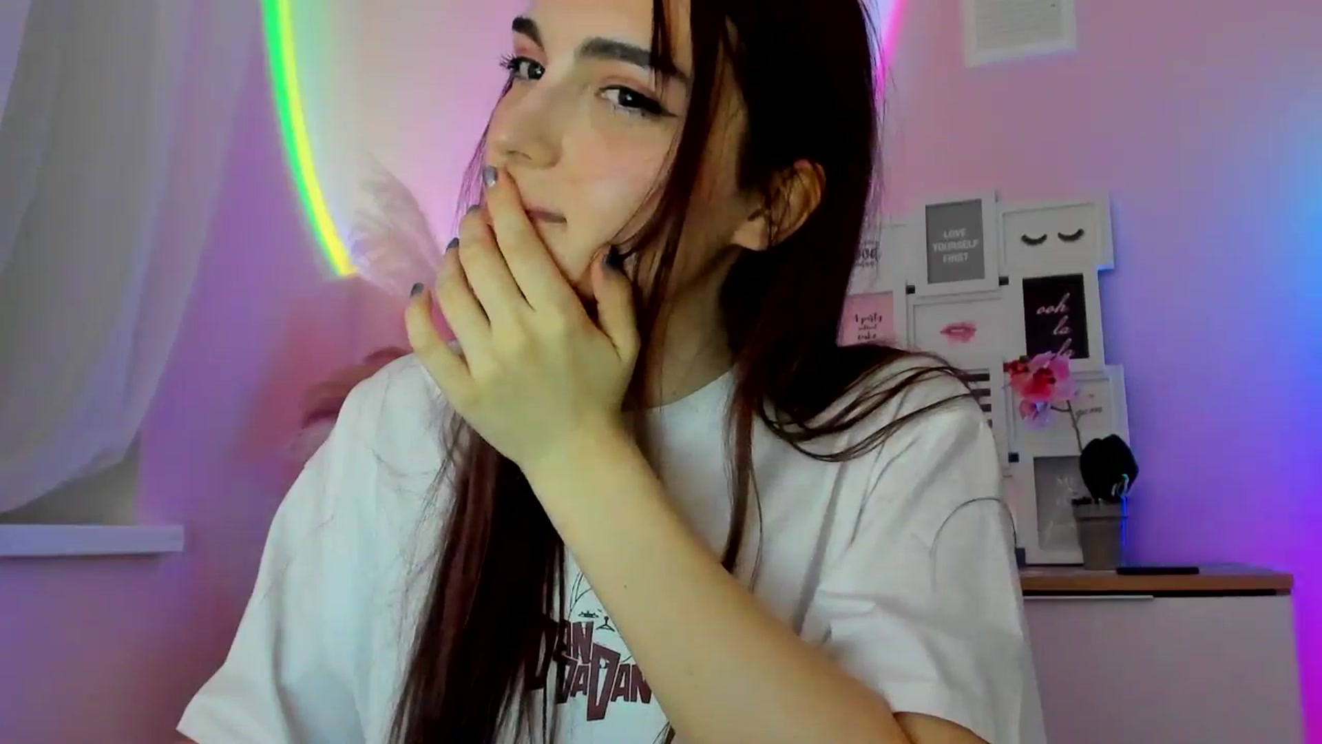 Gallery image thumbnail from JenyStone's myfreecams stream on, 03/09/2025, 14:11 image 3 of 20