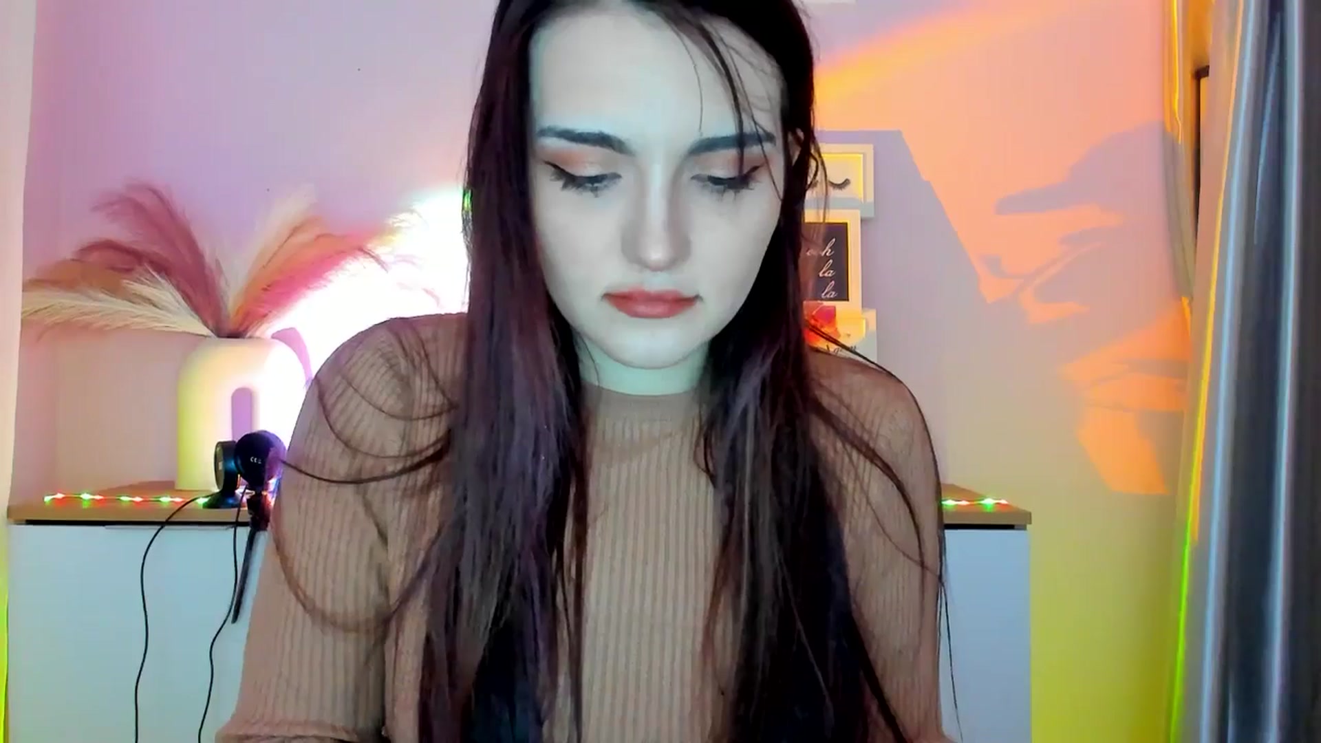 Gallery image thumbnail from JenyStone's myfreecams stream on, 03/10/2025, 11:01 image 5 of 20
